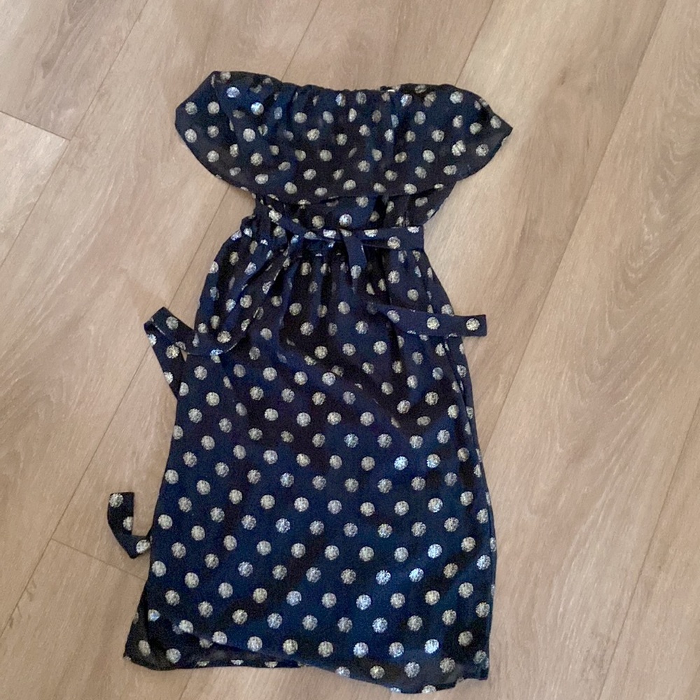 Small black Chiffon with golden pattern  , winkle free ,strapless dress